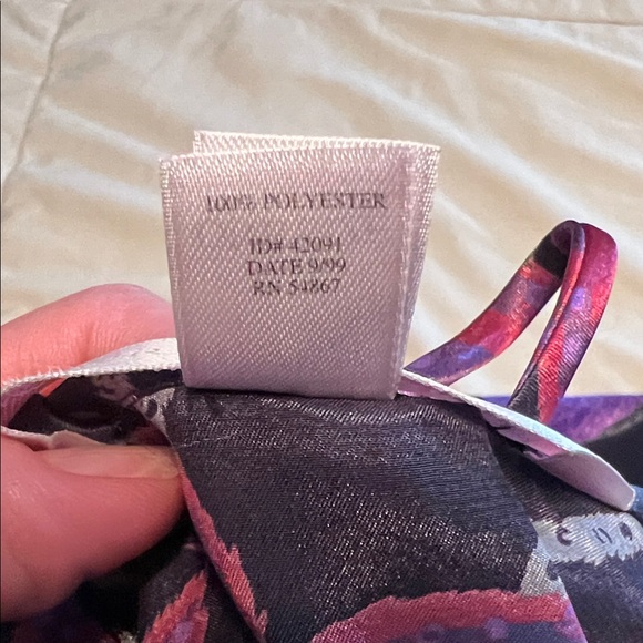 Victoria Secret Floral Robe - Picture 6 of 6